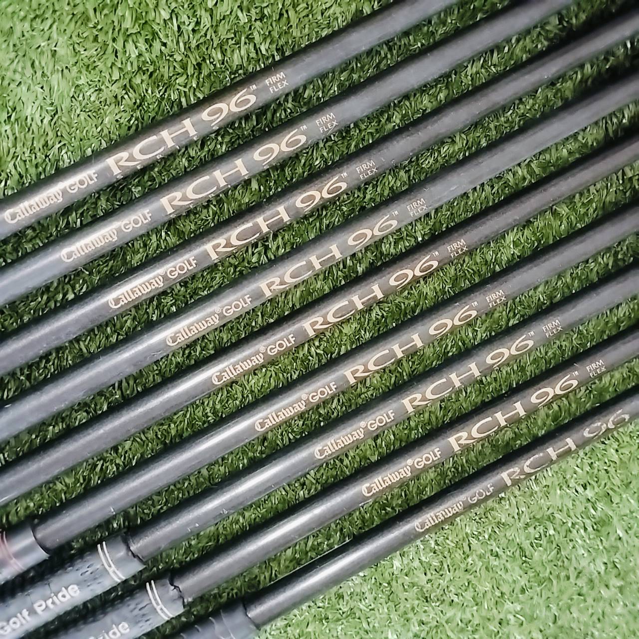 ชุดเหล็ก Callaway BIGBERTHAR GOLD ผลิตจากวัสดุ ทองแดงเบริลเลียม ( BeCu ) ปัดเงาให้เรียบร้อย สวยระดับนางฟ้า หรูหรามาก ไม้กอล์ฟพรีเมี่ยมมือสอง By NakaraLuxurious