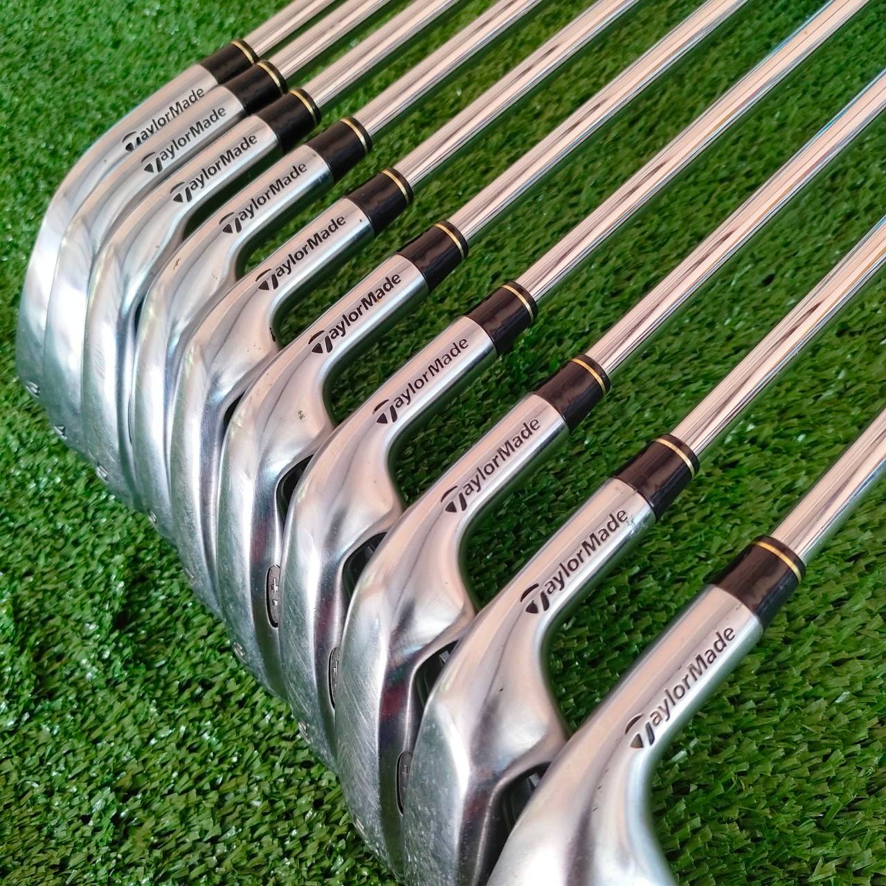 ชุดเหล็ก TAYLORMADE RAC LT สภาพสวยมากๆ เดิมๆ ชุดใหญ่สุด ได้ไม้ทั้งหมด 10 ชิ้น เหล็กตีไกล มีเหล็ก 3-9 เเละ PW AW SW