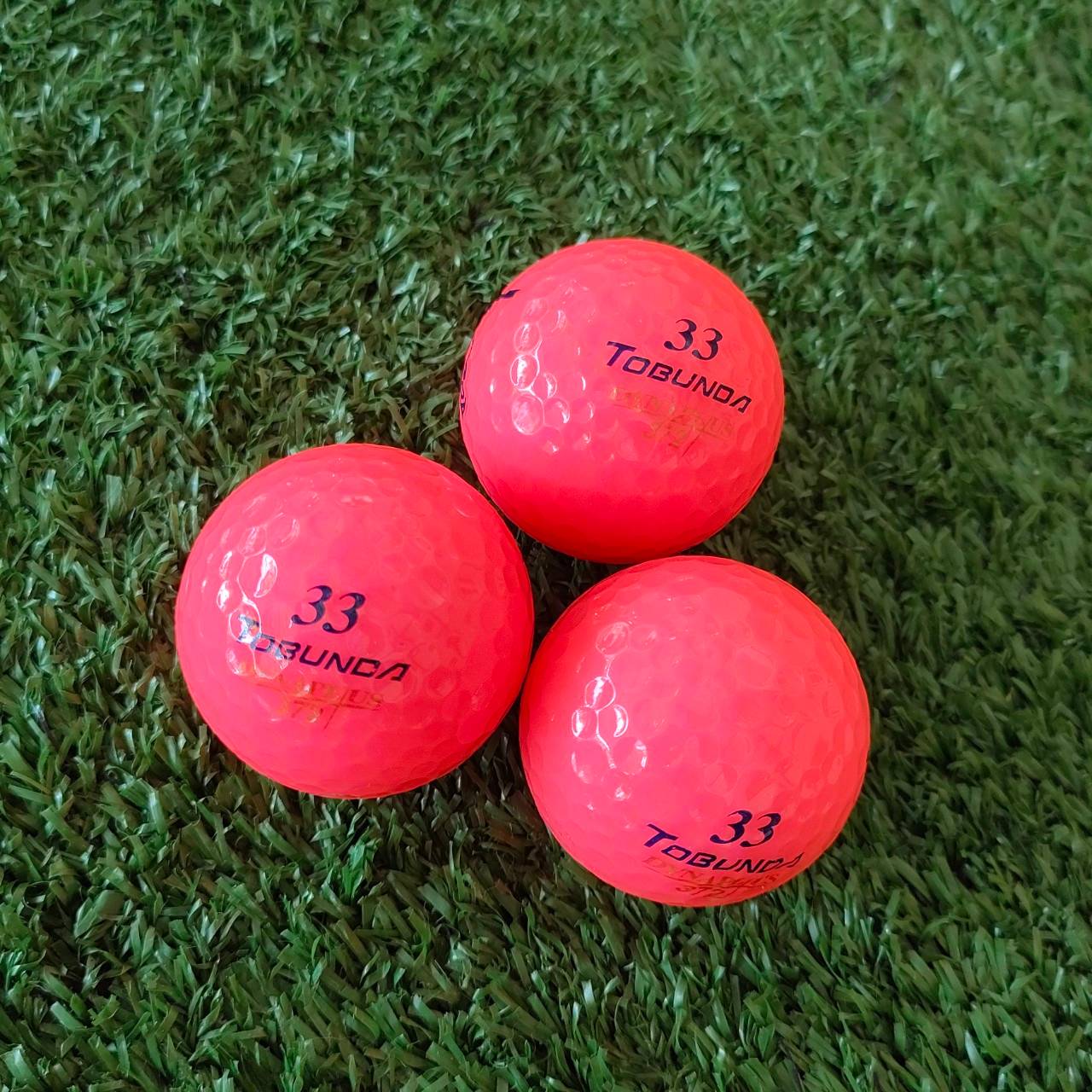 ลดล้างสต๊อก !!! ลูกกอล์ฟ TOBUNOA DYNAPLUS 372 ลูกญี่ปุ่น คุณภาพพรีเมี่ยม ตีไกล เล่นกลางคืนยิ่งเห็นลูกชัดครับ 1 หลอด มี 3 ลูก