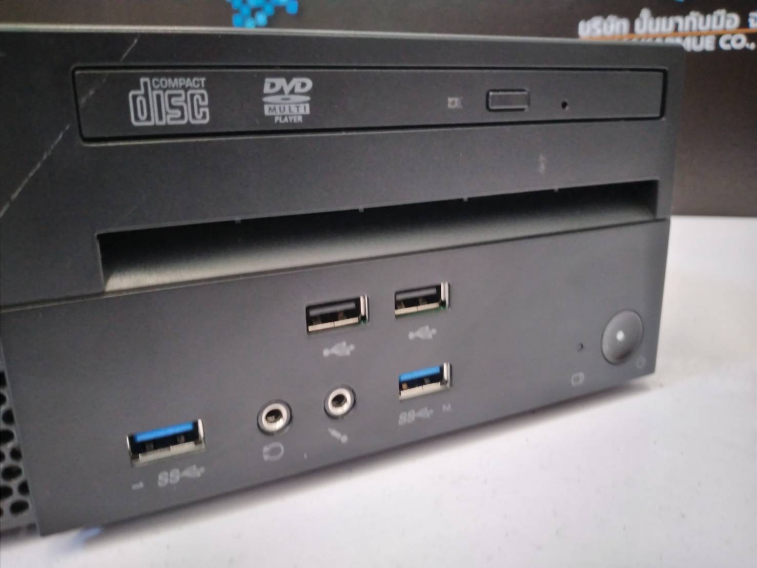 Lenovo ThinkCentre M700 CPU i3-6100 Ram 8 GB