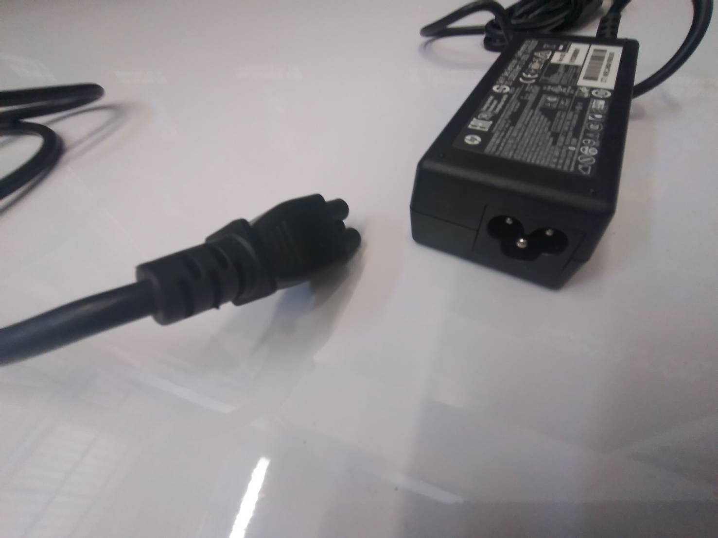 Original 65W HP 19.5V 3.33A EliteBook 810 G1 G2,820 G1,840 G1,850 G1 756413-001