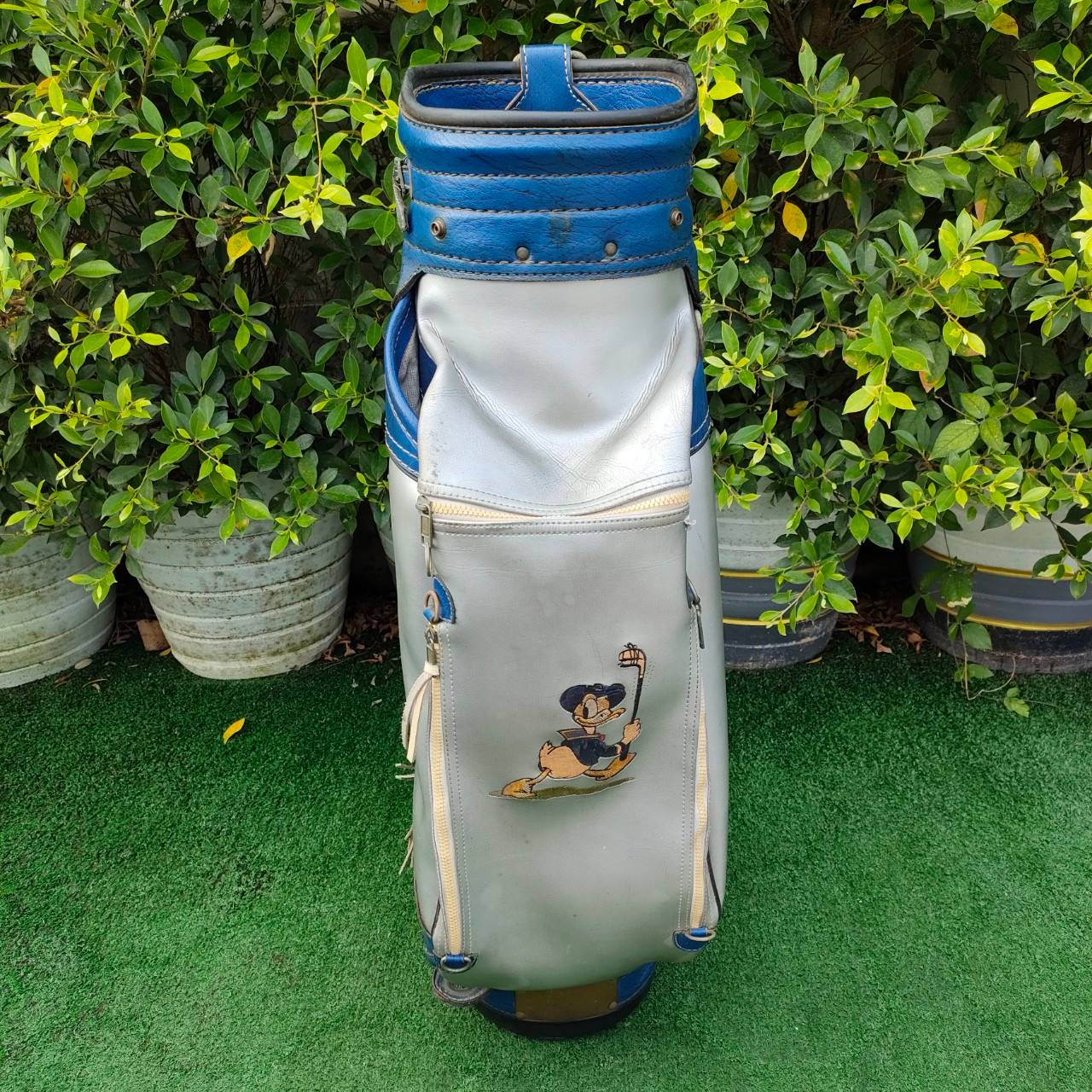 ถุงกอล์ฟ DISNEY มือสอง เป็นถุงหนังแท้ และของแท้ครับ