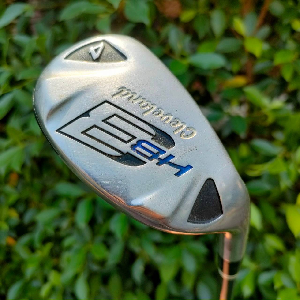 ชุดเหล็ก CLEVELAND HB3 มีเหล็ก 4-9 เเละ PW ก้าน ACTION ULTRALIFE FLEX R สุดยอดเหล็ก HYBRID ทั้งชุด