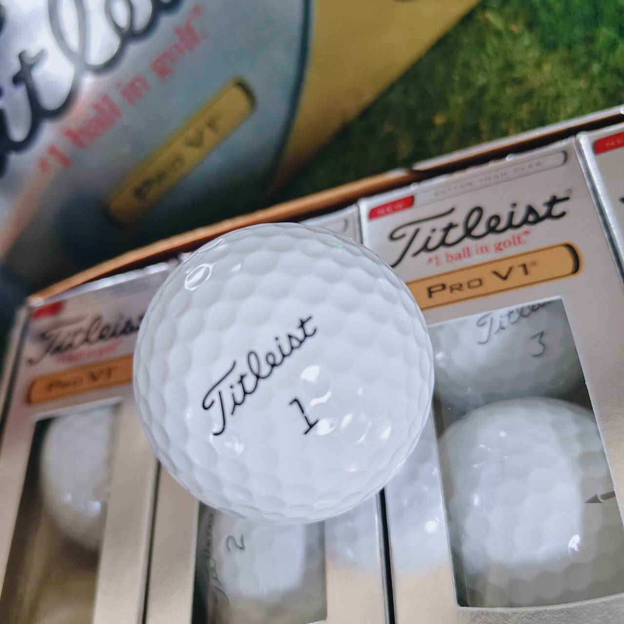 Titleist PRO V1 – NEW. BETTER THAN EVER. ลูกกอล์ฟอันดับ 1 ของโลก ที่กลับมาดีกว่าเดิมทุกมิติ 🏆