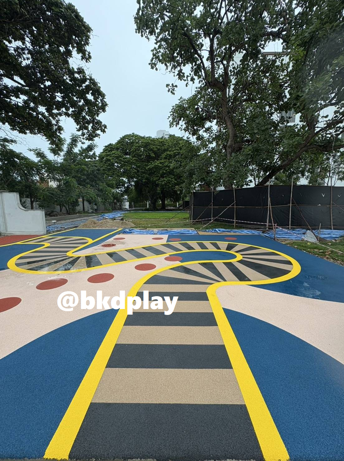 พื้นยาง epdm แบบเม็ดยางเทลวดลาย ทำความหนา10-35มม. ได้ พื้นยางสังเคราะห์ กันกระแทก สนามเด็กเล่นทั้งในร่ม และกลางแจ้ง,สนามกีฬา พร้อมส่ง ราคาโรงงาน