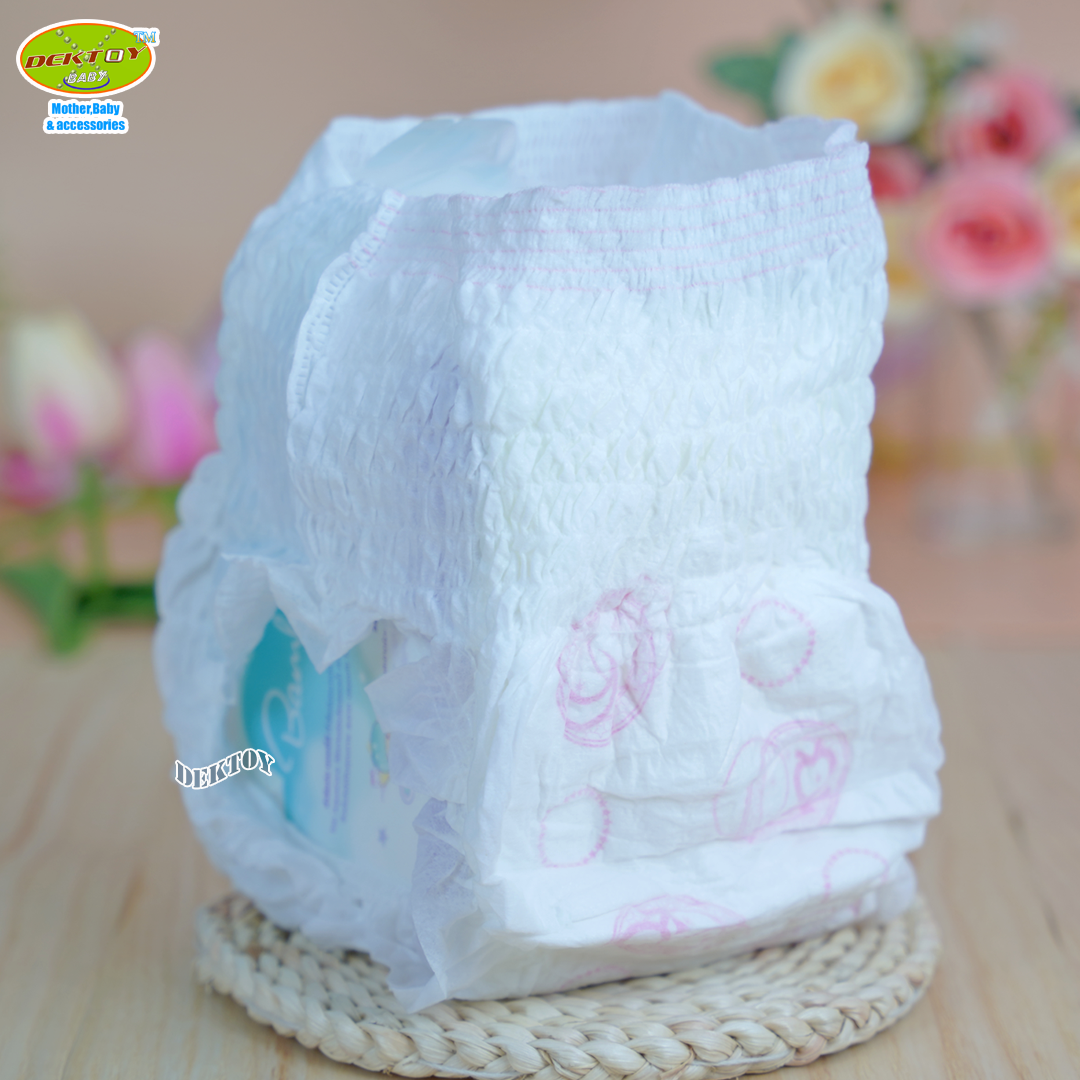 Falicia เฟลิเซีย ผ้าอนามัยแบบกางกาง 1ห่อ 4 ชิ้น ไซซ์ M 24-33 นิ้ว