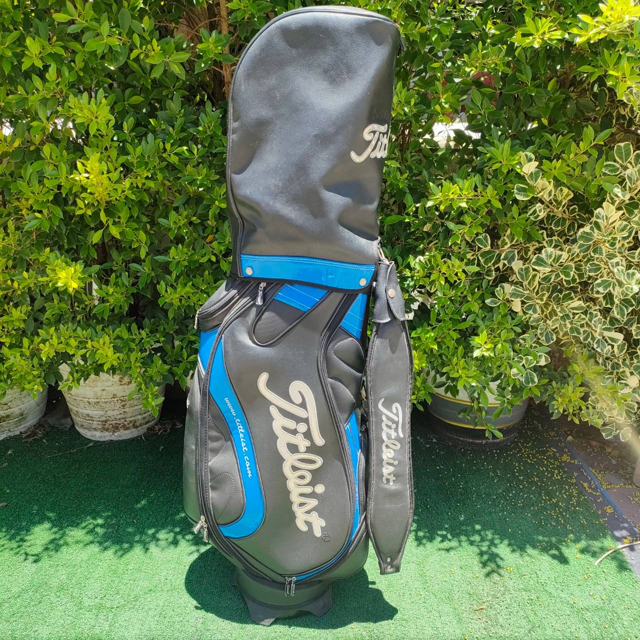 ถุงกอล์ฟ TITLEIST มือสอง ของแท้ ถุง TOUR วัสดุดี ออกแบบสวย และใช้งานดีมาก ไม้กอล์ฟมือสอง ของแท้ BY NakaraLuxurious