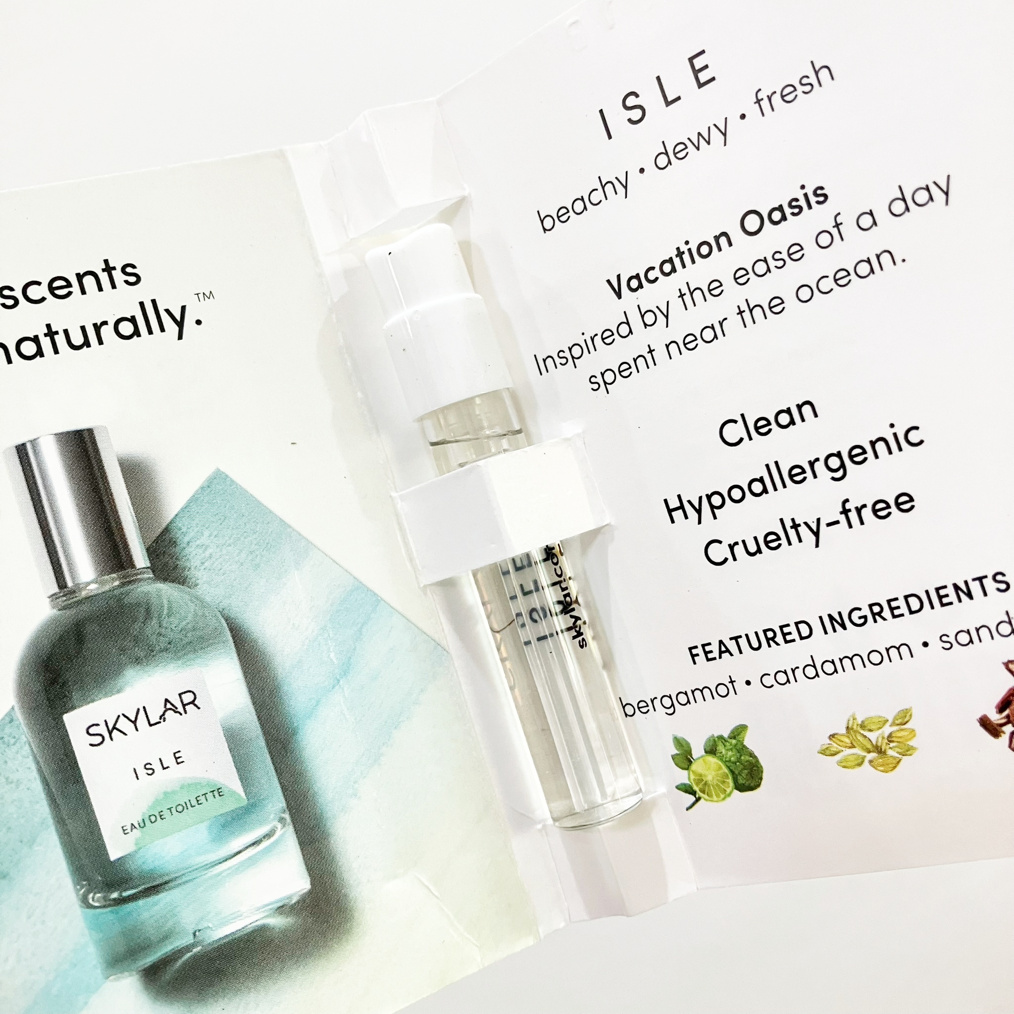 น้ำหอม Vial Skylar Isle EDT น้ำหอมที่มีกลิ่นหอมในโทน สดชื่นและสะอาด