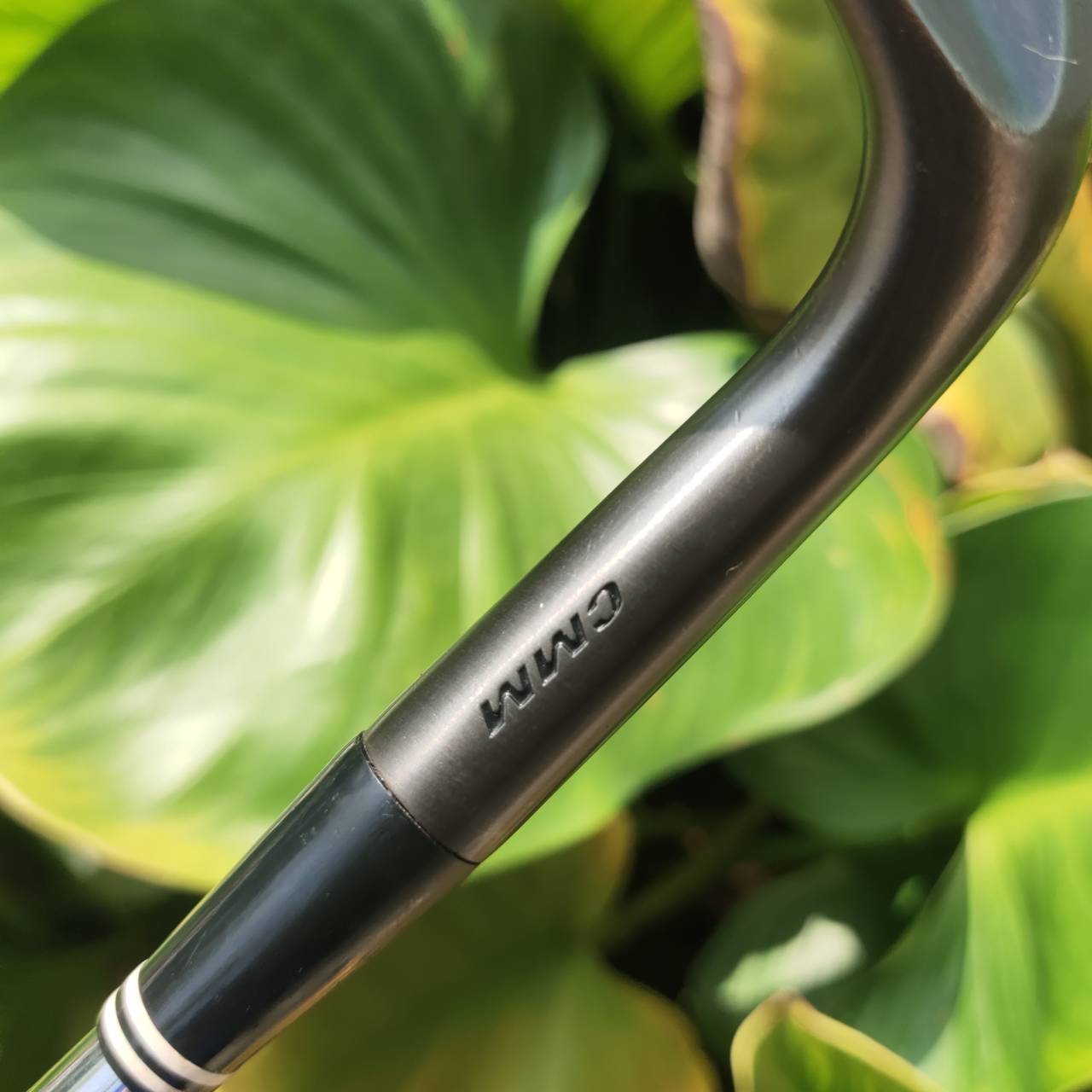 WEDGE Cleveland CG10 54° Low Bounce หน้าไม้ Carbon Metal Matrix ให้ฟีลนุ่ม และสร้างสปินสูง