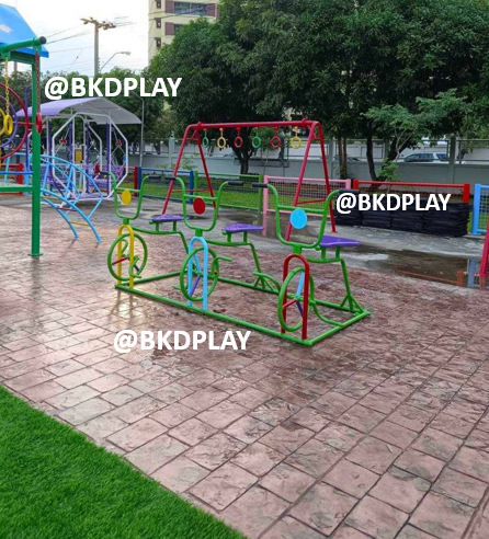 เครื่องออกกำลังกายกลางแจ้ง,จักรยานออกกําลังกายเด็ก,เครื่องปั่นจักรยาน,จักรยาน 3 ที่นั่งสำหรับเด็ก Outdoor Playground, สินค้าสั่งผลิต 10-20 วัน