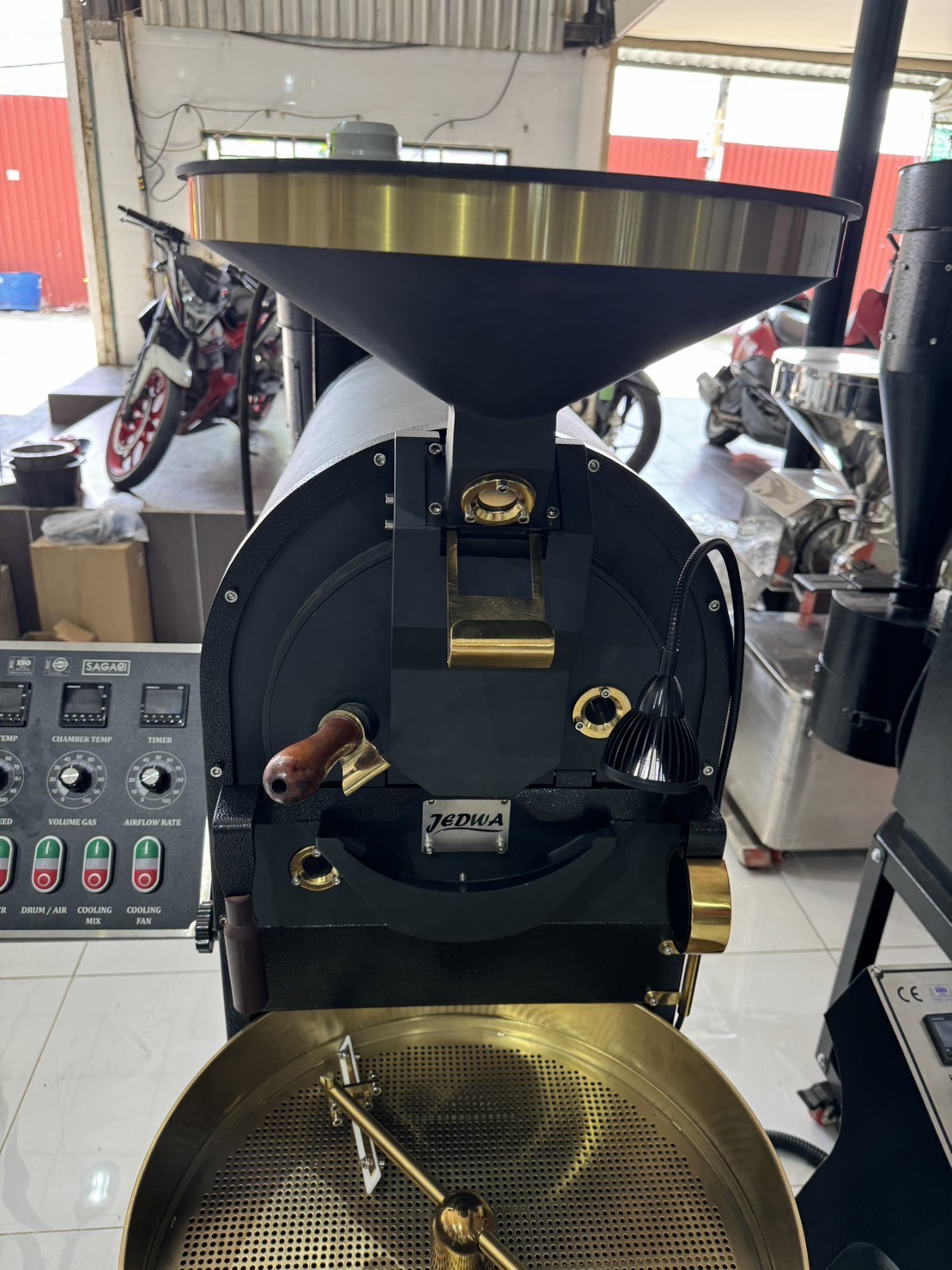 เครื่องคั่วกาแฟ 2.5 กิโล รุ่น JEDWA(BS)