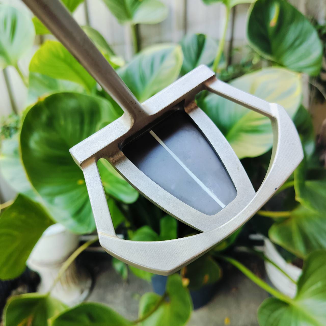 PUTTER NIKE UNITIZED TECHNO ก้านเสียบตรง ความยาวก้าน 34 นื้ว หน้าพัตเตอร์เเละก้านเป็นชิ้นเดียวกัน ไม้กอล์ฟพรีเมี่ยมมือสอง ของแท้ By NakaraLuxurious
