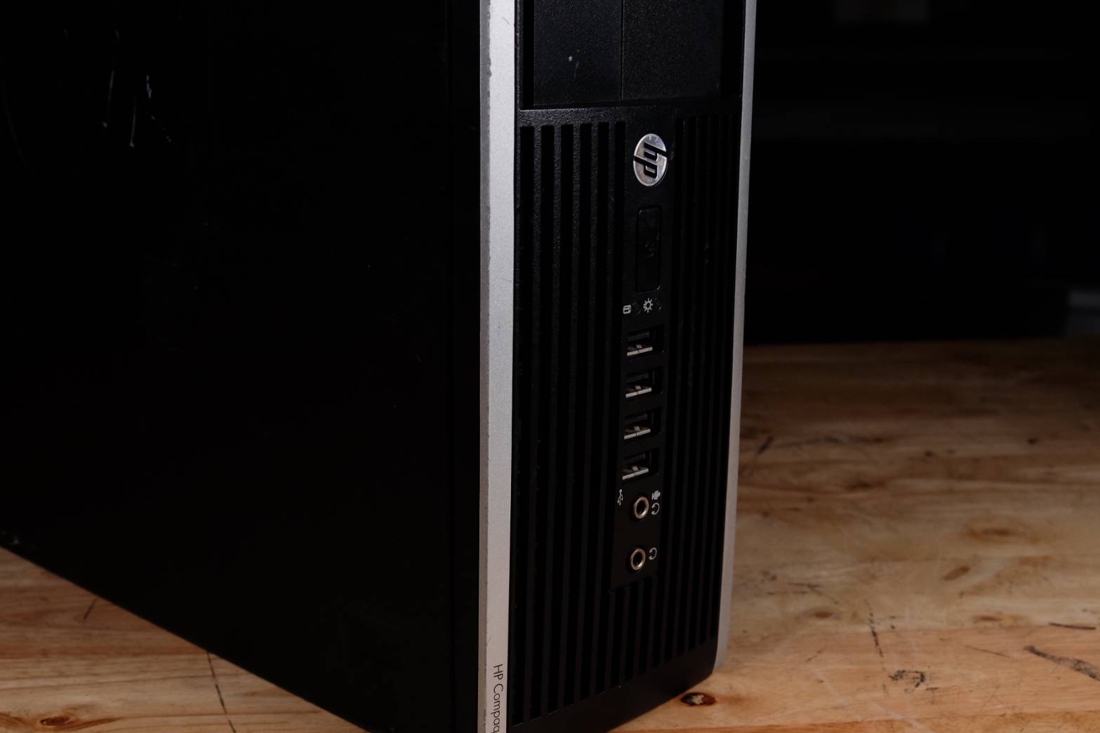 HP Pro 6100/8100 SFF พร้อมจอ 19 นิ้ว