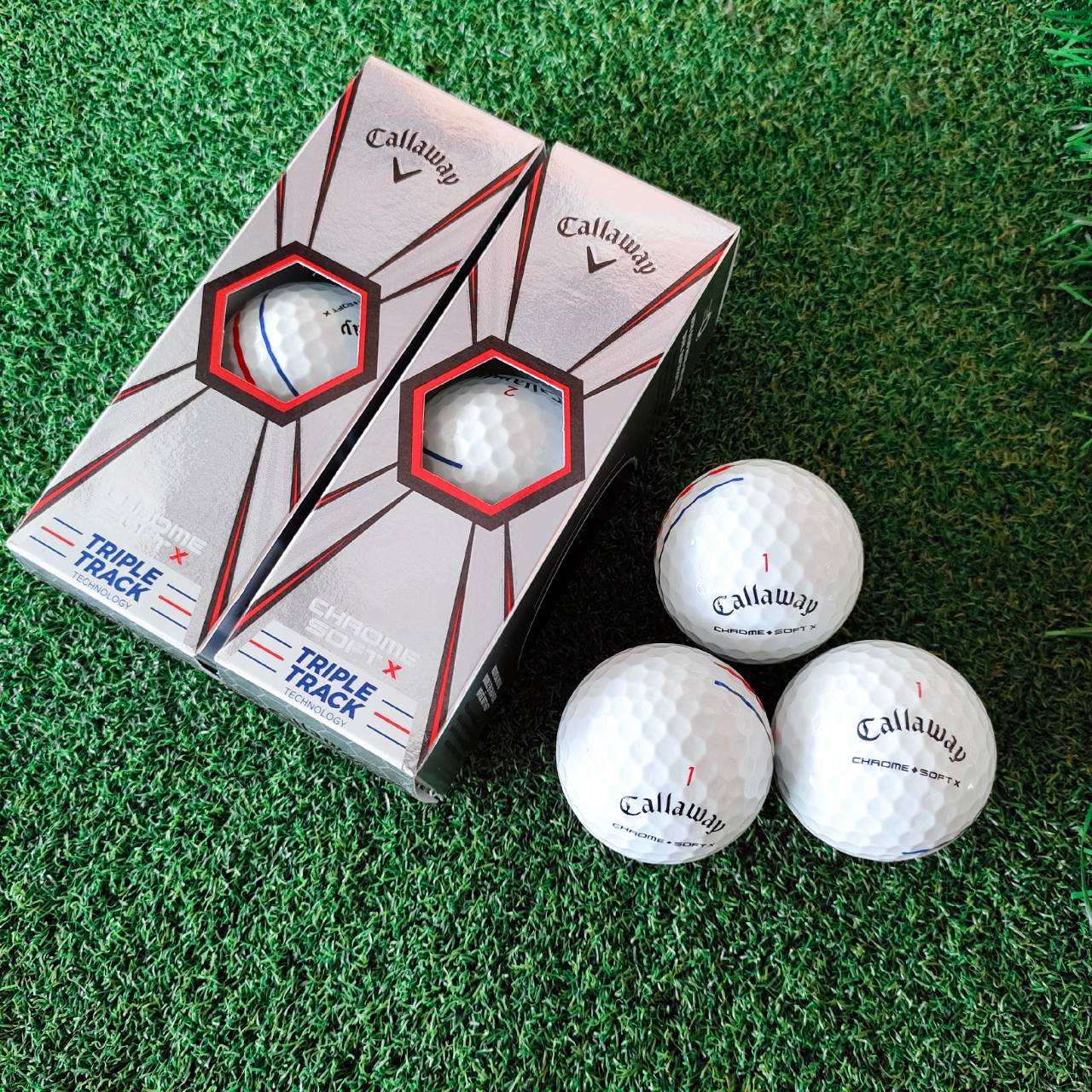 ลูกกอล์ฟ CALLAWAY CHROME SOFT X GOLF BALL มีเส้นเล็ง Triple Track รุ่นใหม่!! ลูกใหม่ 1 กล่องมี 12 ลูก