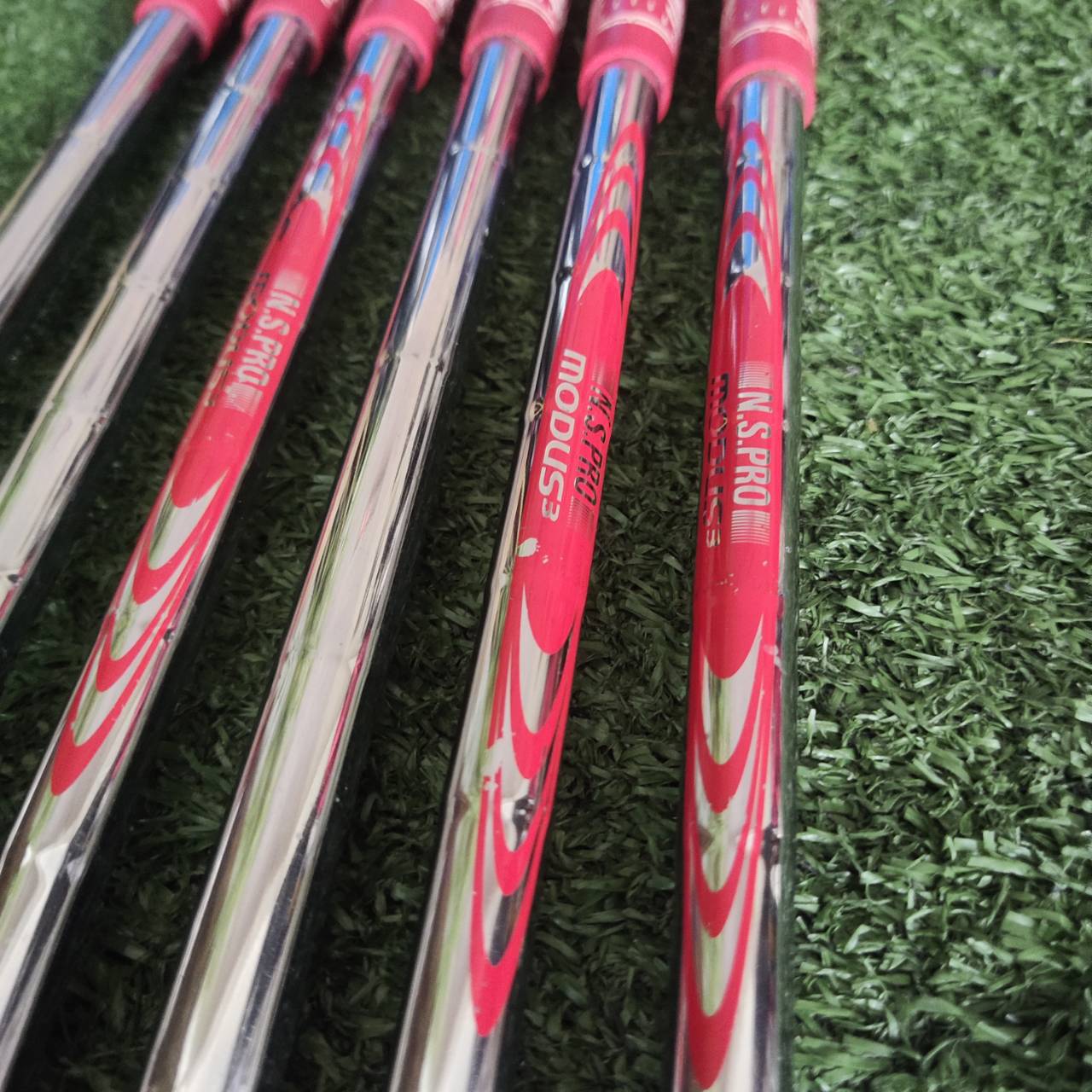 TOURSTAGE X-BLADE CB แค่ชุดแต่ง ราคาก็แพงหูฉีกแล้วค่ะ!! ปลอกคอแต่งทั้งชุด กริพ GOLF PRIDE ทั้งชุด