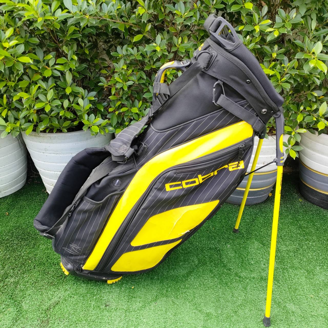ถุงกอล์ฟ COBRA ขาตั้ง มือสอง