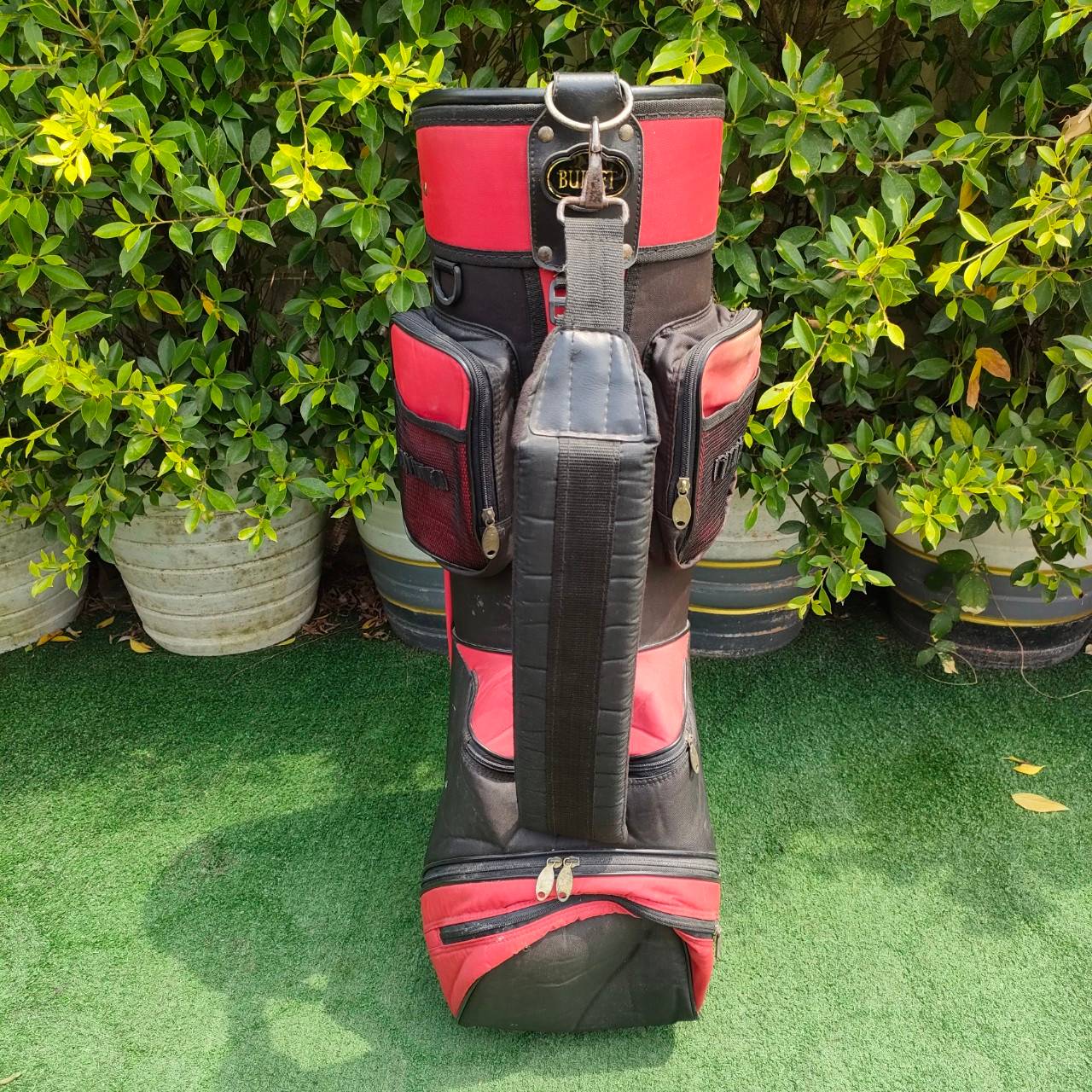 ถุงกอล์ฟ BULLET มือสอง พร้อมใช้งาน