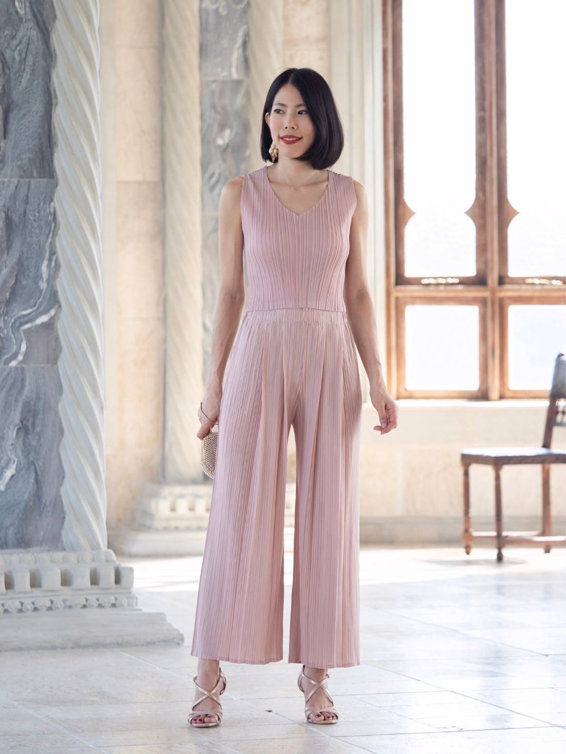 ยาว 16.5นิ้ว 2MUAY BASIC รุ่น GJO7739 SLEEVELESS V NECK CROP PLEATED TOP เสื้ออัดพลีทงานคุณภาพ เสื้อครอป 13สี FREE SIZE