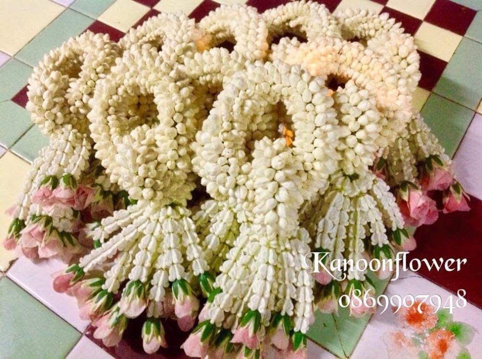 พวงมาลัยวันเเม่