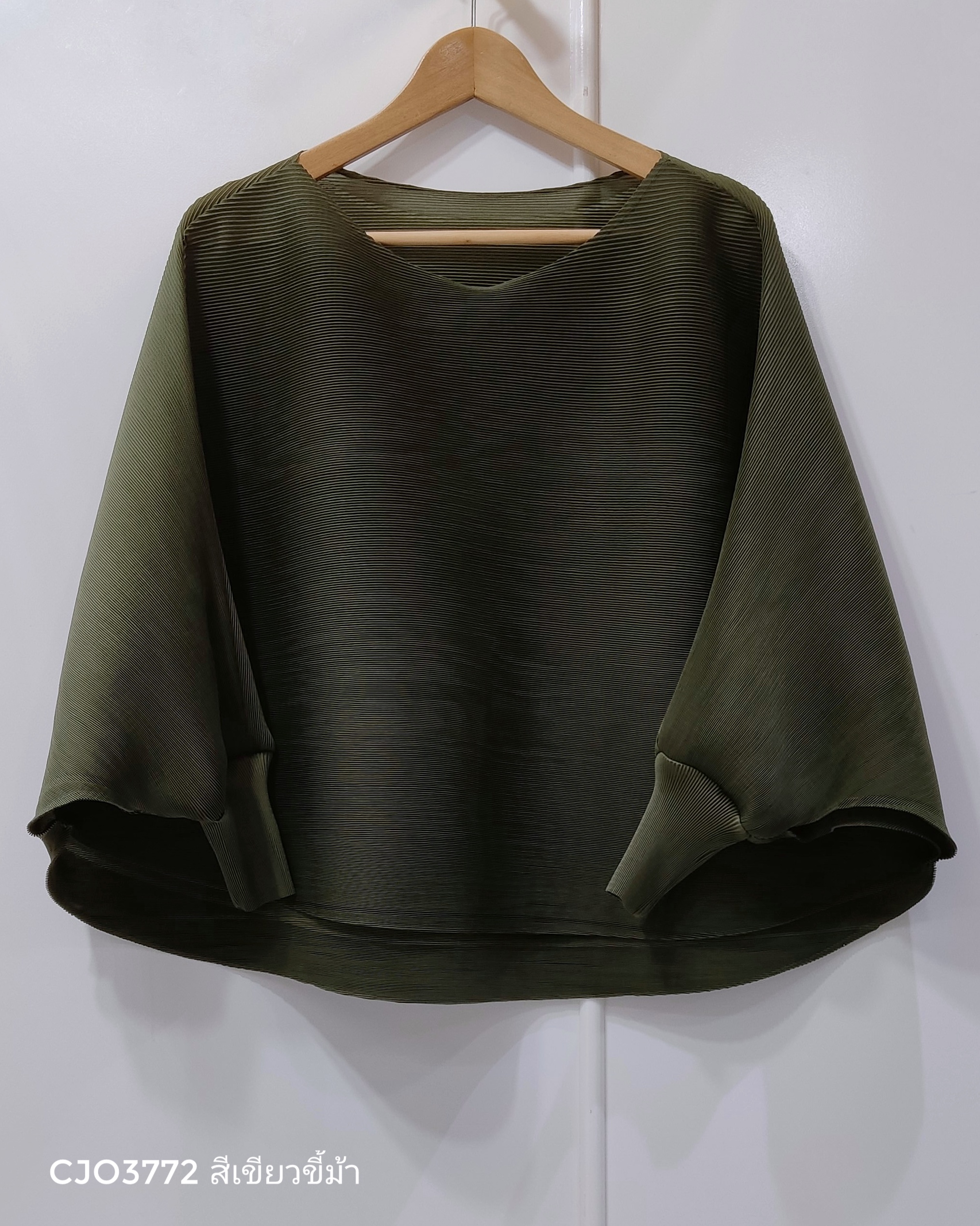 2MUAY GJO3772 เสื้ออัดพลีท BAT SLEEVE PLEATED TOP 4 สี FREE SIZE