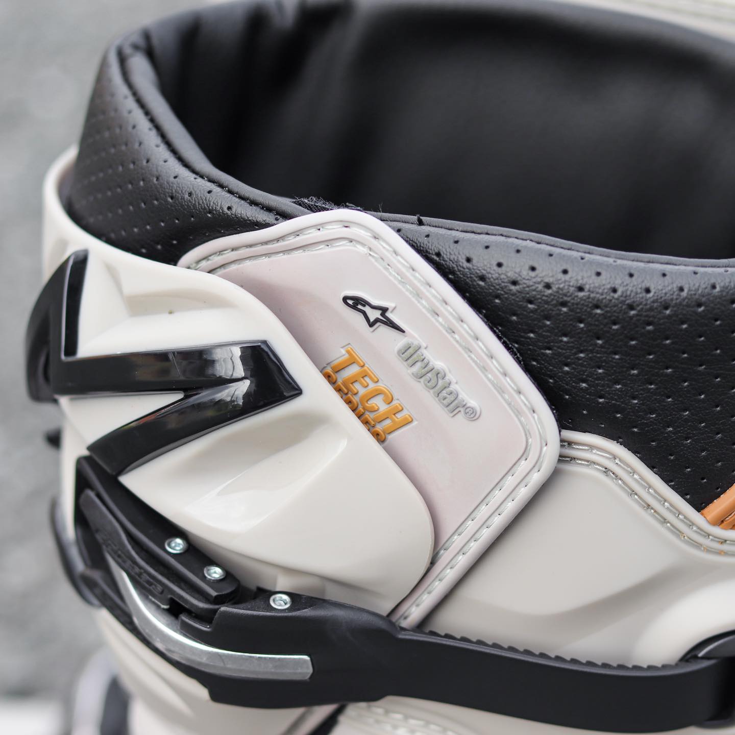 รองเท้า Alpinestars Tech7 Enduro Drystar® Boot - Gray Sand