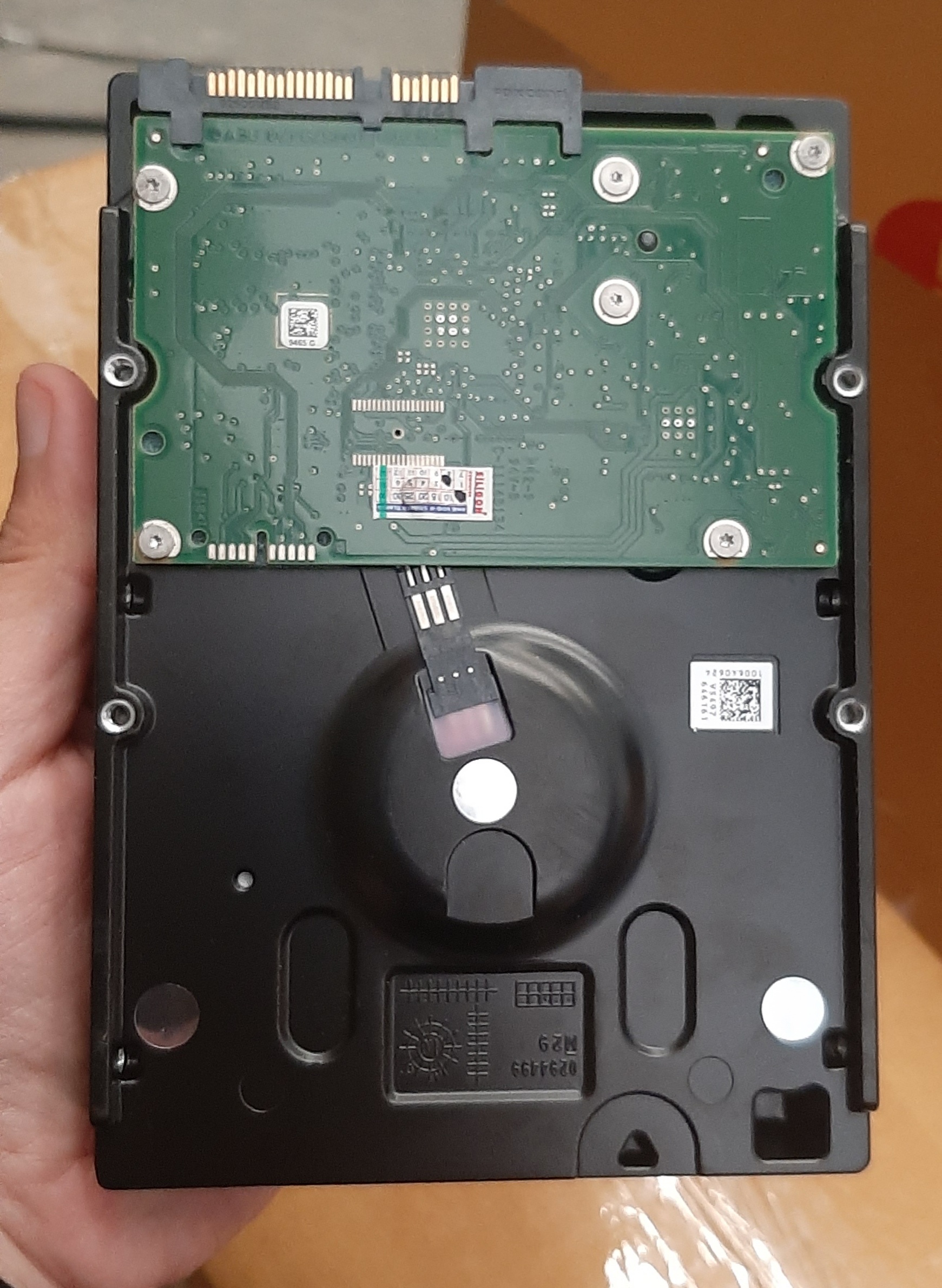 ฮาร์ดดิส Seagate BarraCuda 2TB SATA 3.5 6Gbps 7200RPM" สภาพดี มือสอง ประกันร้าน 1 เดือน