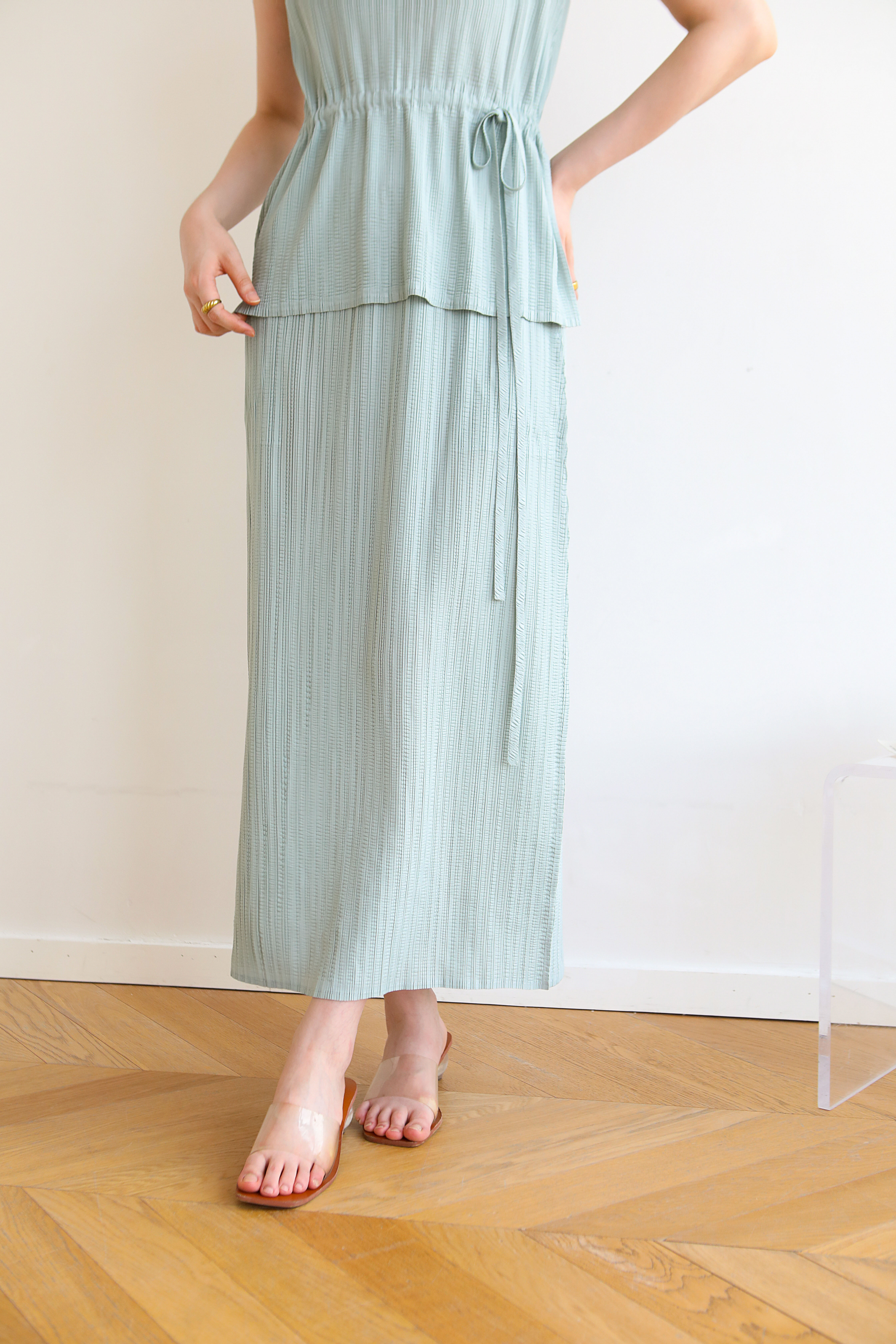 ปรับราคาลง40%!! ยาว 34.5นิ้ว! 2MUAY รุ่น GJO5110 STRAIGHT PLEAT SKIRT กระโปรงผู้หญิง กระโปรงพลีทคุณภาพ 8 สี FREE SIZE