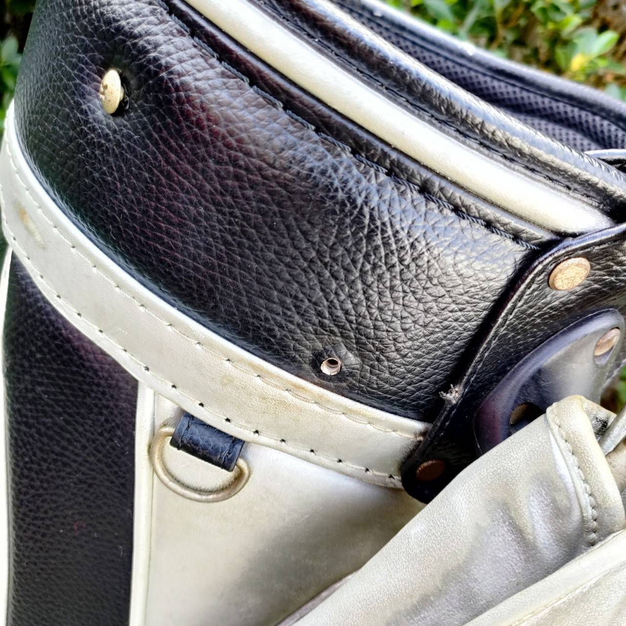 ถุงกอล์ฟ SAMURAI -DRAGON ** มีตำหนิคอพเวอร์ขาด เเละ เเป๊กหลุด**