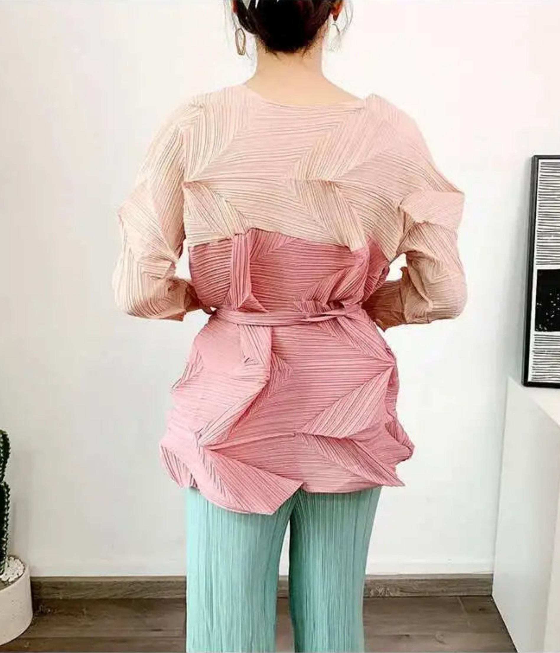 อกถึง 44 นิ้ว 2MUAY GM6671 เสื้ออัดพลีท TWO TONE ZIGZAG PLEATED TOP 7 สี FREE SIZE