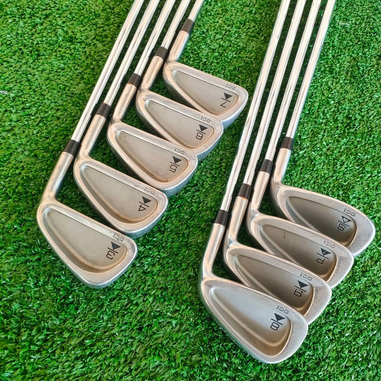 ชุดเหล็ก TITLELIST DCI มีเหล็ก 3 - 9 เเละ PW เเละ SW ก้าน TX-TOUR FLEX R สภาพสวยเดิมๆครบ