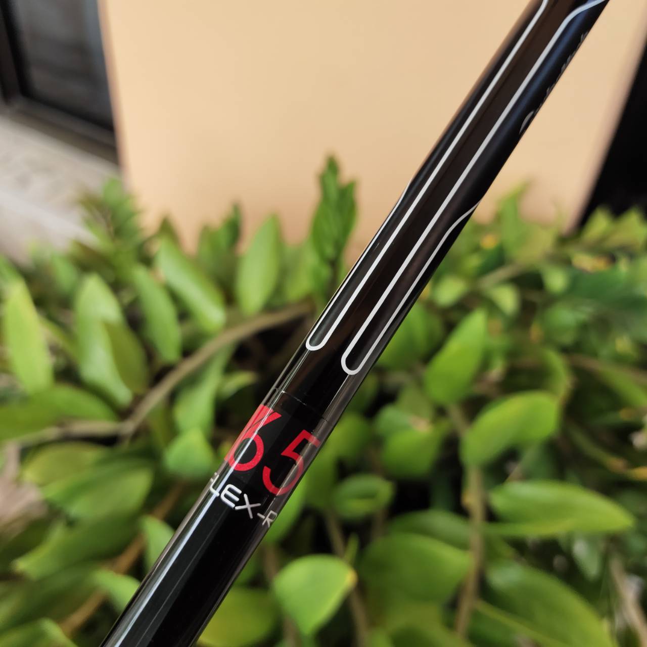 ชุดเหล็ก Taylormade M2 เป็นชุดเหล็กที่ Taylormade ตั้งใจให้เป็นชุดที่ตีลูกลอยง่ายจนสามารถสร้างระยะตีไกลอย่างที่สุด ไม้กอล์ฟพรีเมี่ยมมือสอง ของแท้ By NakaraLuxurious