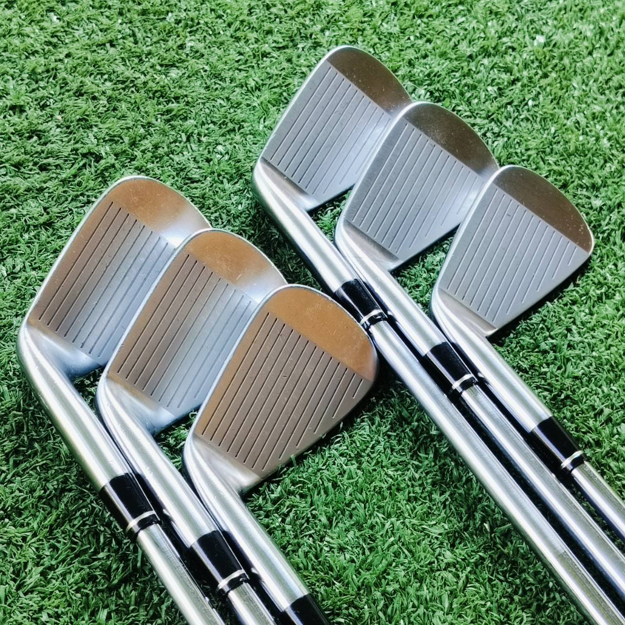 ชุดเหล็ก Honma Tour World TW737vn สุดยอดวัสดุ W-Forged ระดับพรีเมี่ยม MADE IN JAPAN SAKATA ตัว Vn ตีง่ายที่สุด มากับก้านตัวเด็ด NS PRO MODUS FLEX S มีเหล็ก 5 6 7 8 9 10 ครบๆ มันส์ๆเลยค่ะ ไม้กอล์ฟพรีเมี่ยมมือสอง ของแท้ By NakaraLuxurious