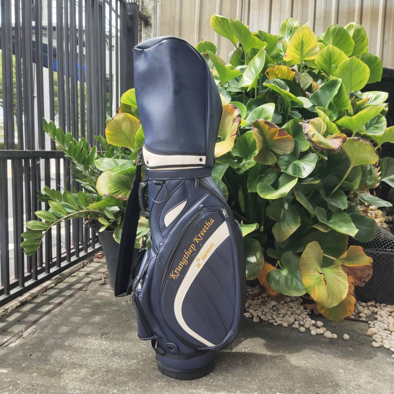 ถุงกอล์ฟกรุงเทพกรีฑา มือสอง ถุง TOUR ใบใหญ่ ใส่ไม้ได้ครบครัน