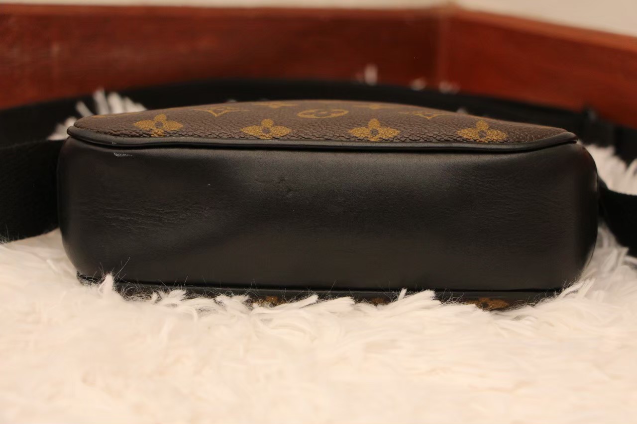 มือสอง Louis Vuitton Bass Marcassar Monogram PM กระเป๋าสะพายผู้ชายทรง Messenger ใบเล็ก