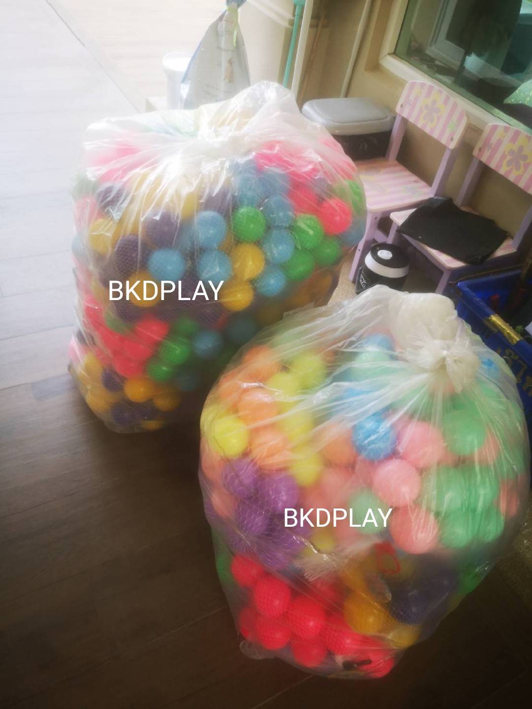 ลูกบอลบ้านบอล มี มอก.ลูกบอล7.5ซม. คละสี สีสดใส ราคาต่อ100 ลูก ลูกบอลบ่อบอล (3นิ้ว) ลูกบอลในห้าง พลาสติกหนา ทนทาน สีสดสวย