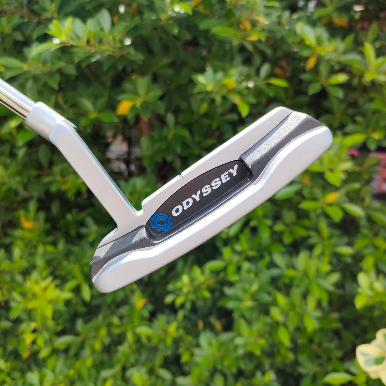 PUTTER ODYSSEY WORKS VERSA 350G ยาว 34 นิ้ว น้ำหนักดี หน้าพัตเตอร์รุ่นนี้เกาะไลน์มากๆ พัตต์ดีมาก!! ไม้กอล์ฟมือสอง ของแท้ BY NakaraLuxurious