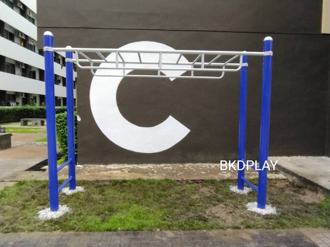 เครื่องออกกำลังกายกลางแจ้ง ชุดอุปกรณ์ บริหารแขน หน้าอก หัวไหล่ สำหรับผู้ใหญ่ แบบบาร์โหนเด็กโตเล่นได้ เหนือศรีษะลานกีฬา อเนกประสงค์ สนามกีฬา เพิ่มความสูง,