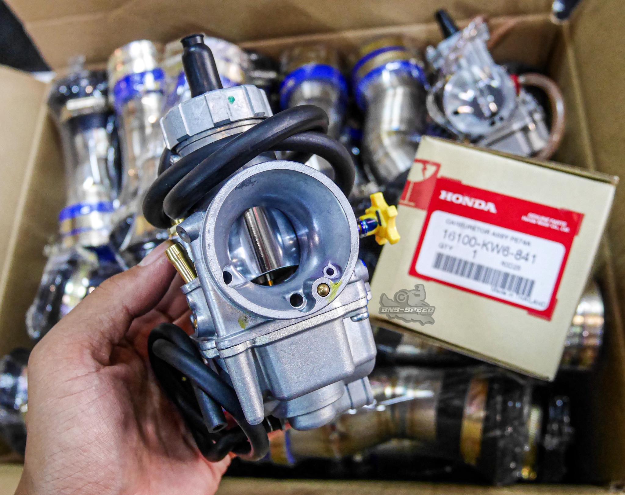 คาร์บูเอ็นโปรแท้ AP Honda N-Pro 16100-KW6-841