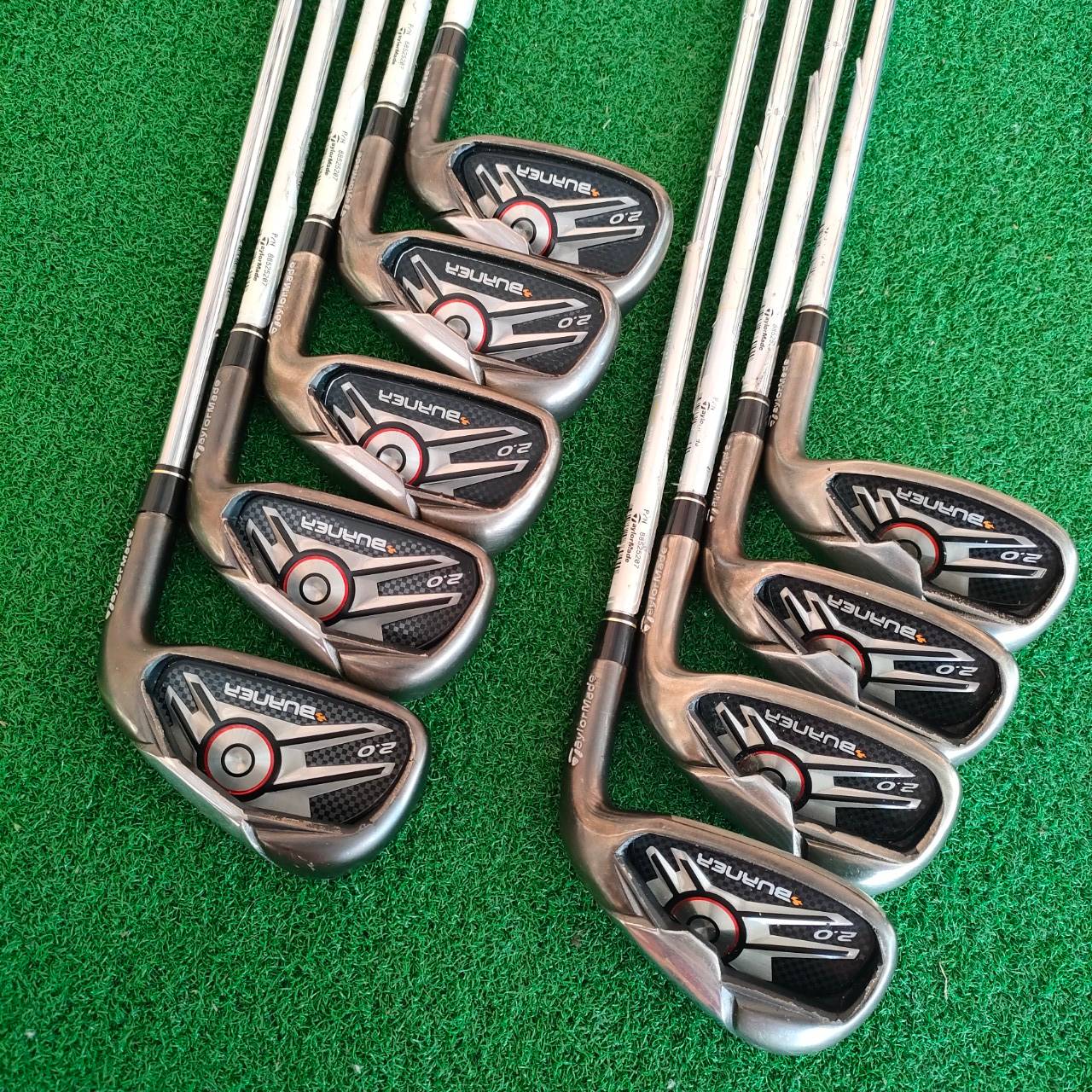 ชุดเหล็ก TAYLORMADE BURNER 2.0 มีเหล็ก 4-9 PW AW SW ก้าน N.S.PRO FLEX R ก้านสุดพรีเมี่ยม เบาสบาย ตีแม่น ใบใหญ่เน้นตีง่าย เพิ่มระยะกว่าทุกซีรี่ สภาพสวยมาก เดิมๆทั้งชุดครับ