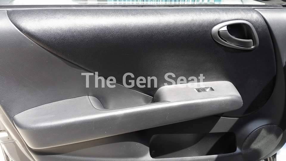 เบาะหนังฮอนด้าแจ๊สGD โฉมปี2002-2007