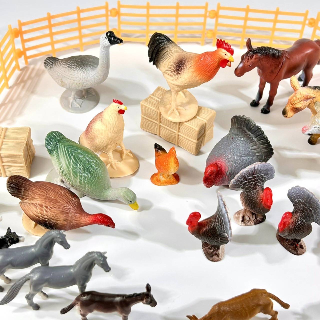 โมเดลฟาร์มสัตว์, ของเล่นสัตว์เลี้ยง, สัตว์พลาสติก, สื่อการสอนปฐมวัย, ของเล่นเด็กอนุบาล, พร้อมส่ง