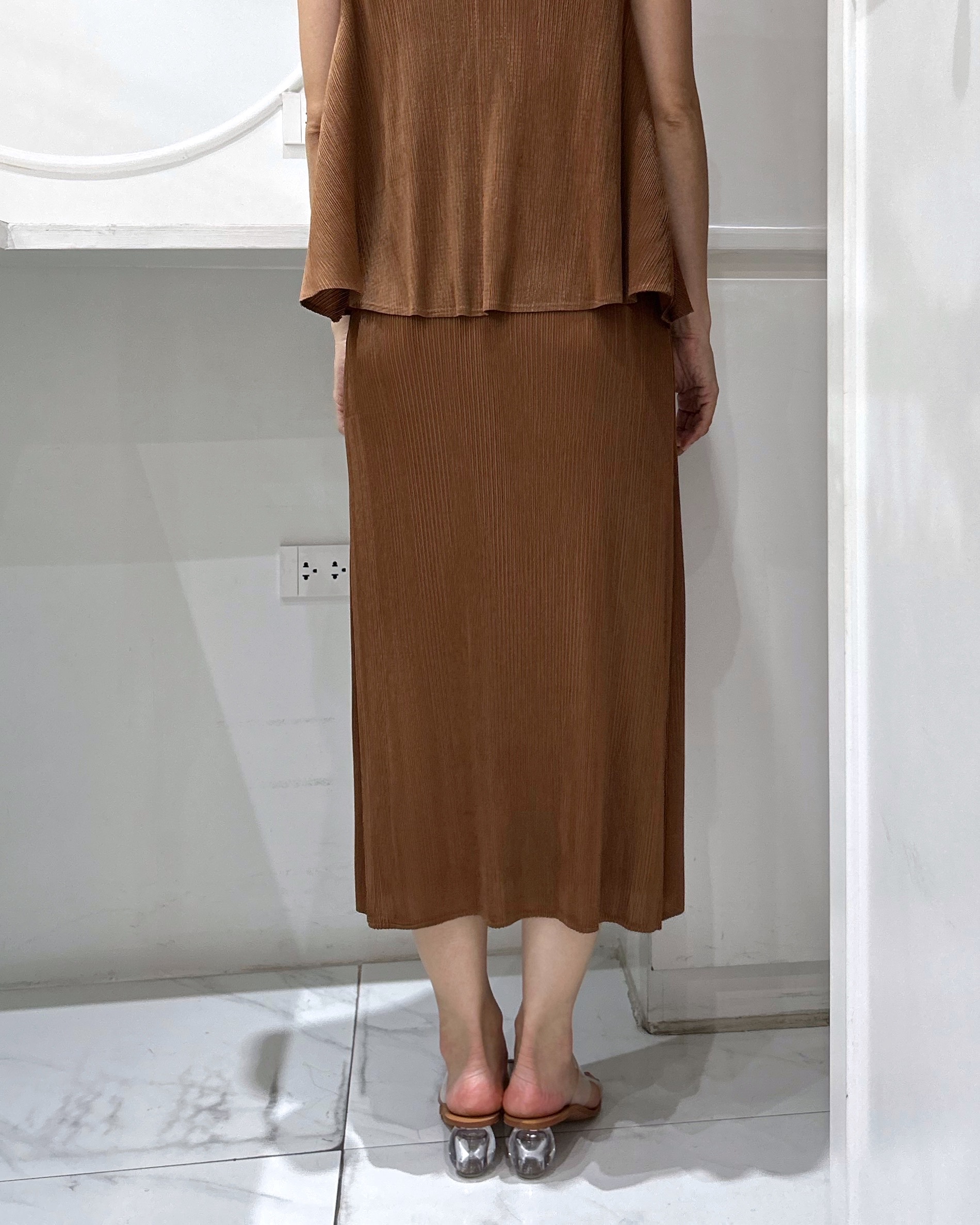 2MUAY รุ่น GJO11524 กระโปรงอัดพลีท STRAIGHT PLEATED MIDI SKIRT 10 สี FREE SIZE