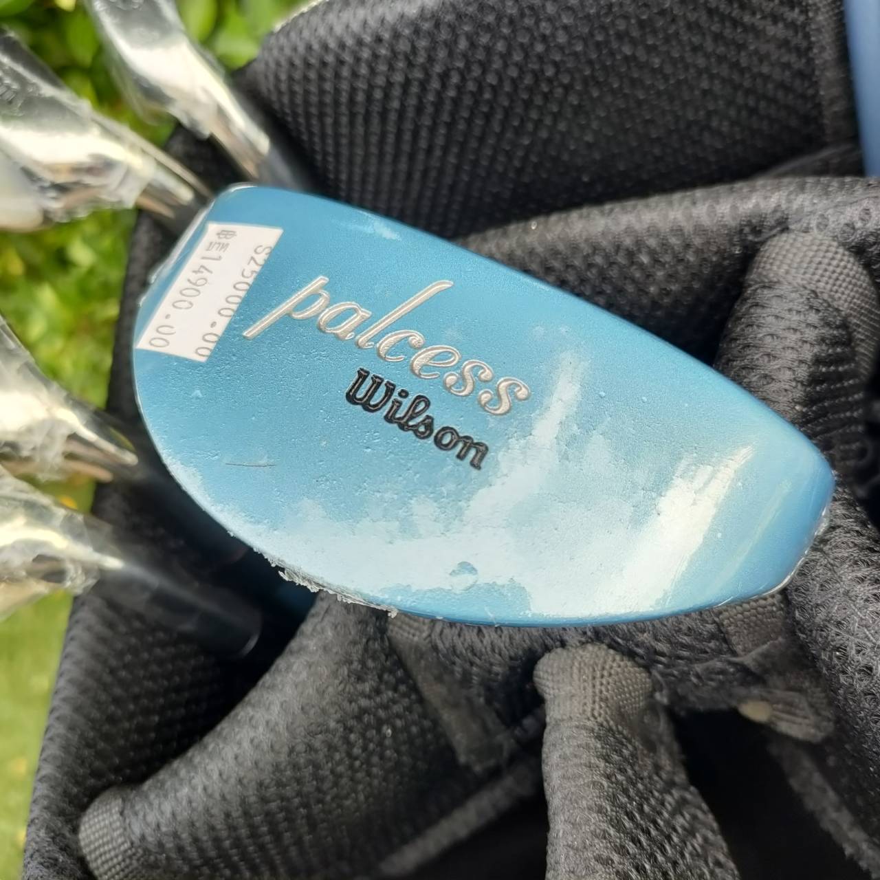 **ไม้กอล์ฟสำหรับผู้หญิง** LADYSET WILSON PALCESS ของใหม่มือหนึ่ง คุณภาพดีมาก ชุดนี้ไม่มี Driver และเหล็กยาว เพราะ Driver และ ไฮบริด เป็นไม้พิเศษที่สามารถไปเลือกซื้อแยกชิ้น เพื่อที่จะได้หัวใหญ่และเทคโนโลยีทันสมัย อย่างในปัจจุบัน ไม้กอล์ฟมือสอง ของแท้ BY Na