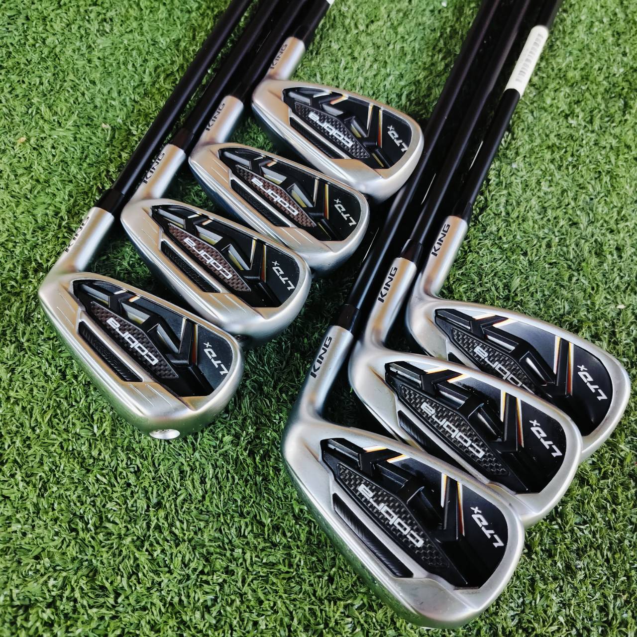 ชุดเหล็ก King Cobra LTDx ก้าน KBS PGI สุดยอดก้านเลยค่ะ มีเหล็ก 5 6 7 8 9 P และมี G อีกด้วย ชุดใหญ่ใส่เต็ม หน้า MILLED เพิ่มสปิน ทุกเหล็ก ตกหยุดจัด ตีง่ายแบบตกใจ!!! ไม้กอล์ฟพรีเมี่ยมมือสอง ของแท้ By NakaraLuxurious