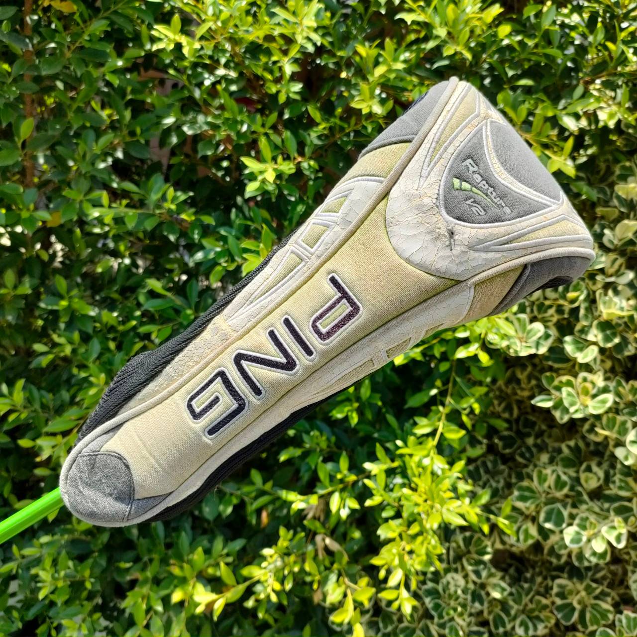 DRIVER PING REPTURE V2 องศา 9 ก้าน TOUR AD TFC 550 FLEX S ตัวนี้เป็นหัวพรีเมี่ยมของ PING ตอนออกมาใหม่แพงกว่ารุ่น G อีกเท่าตัวครับ ของดีมากๆ ตีไกลสุดๆ ก้าานแพงจัด TFC550 เฉพาะก้านเป็นหมื่น