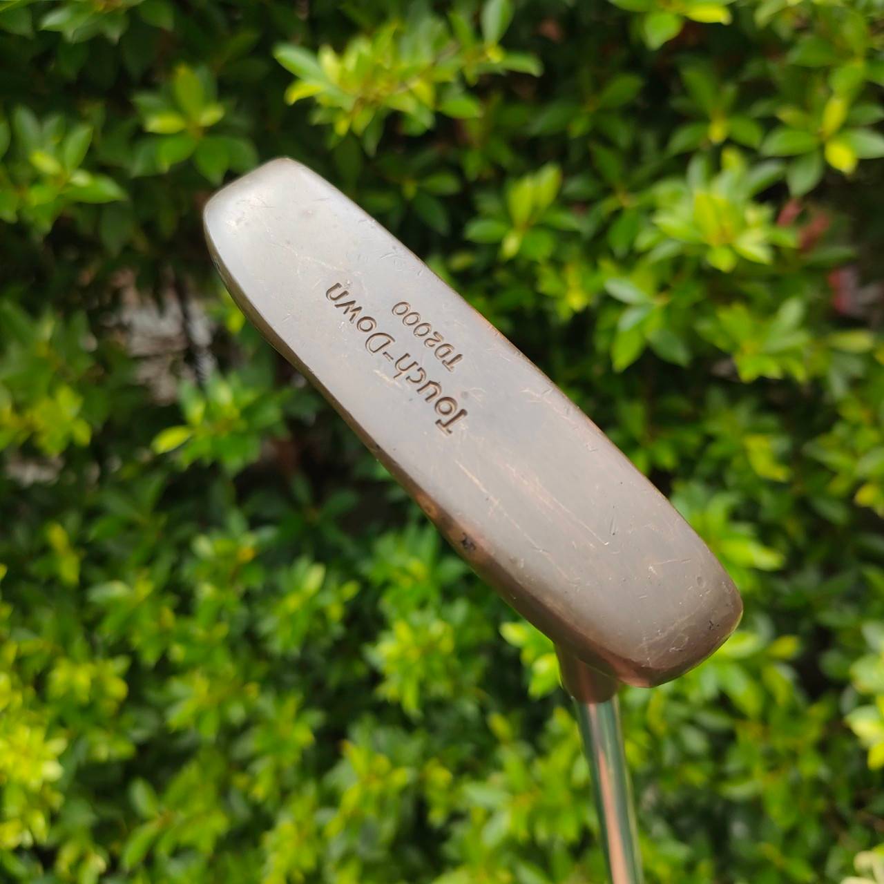 PUTTER TOUCH-DOWN TD2000 ความยาว 32 นิ้ว ก้าน TOUH -DOWN วัสดุทองเหลืองสุดพรีเมี่ยม เป็นพัตเตอร์ แบบคลาสสิค ไม้กอล์ฟมือสอง ของแท้ BY NakaraLuxurious