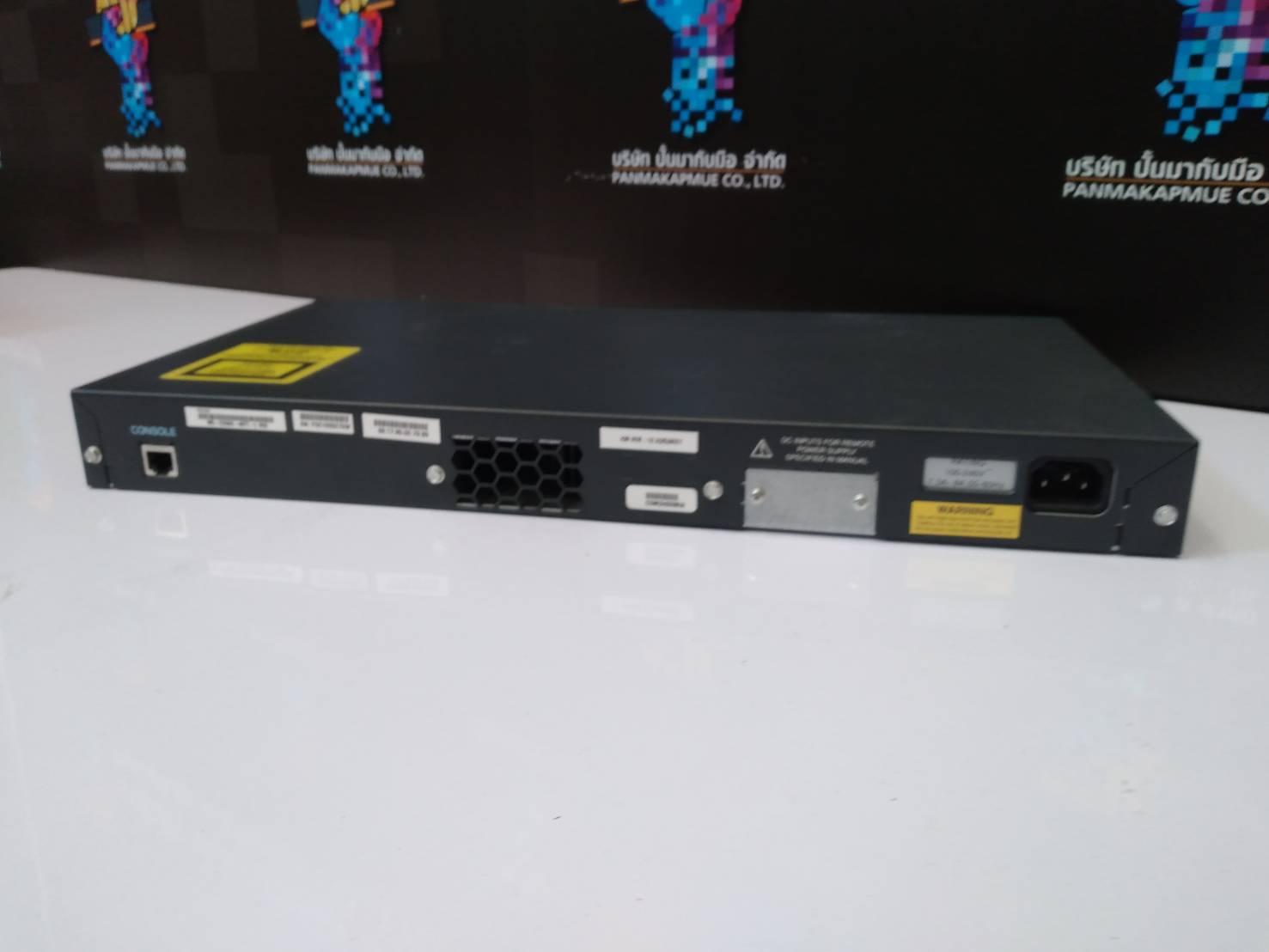 Cisco WS-C2960-48TT-L V02 Catalyst 2960 Series 48-Port Network Switch