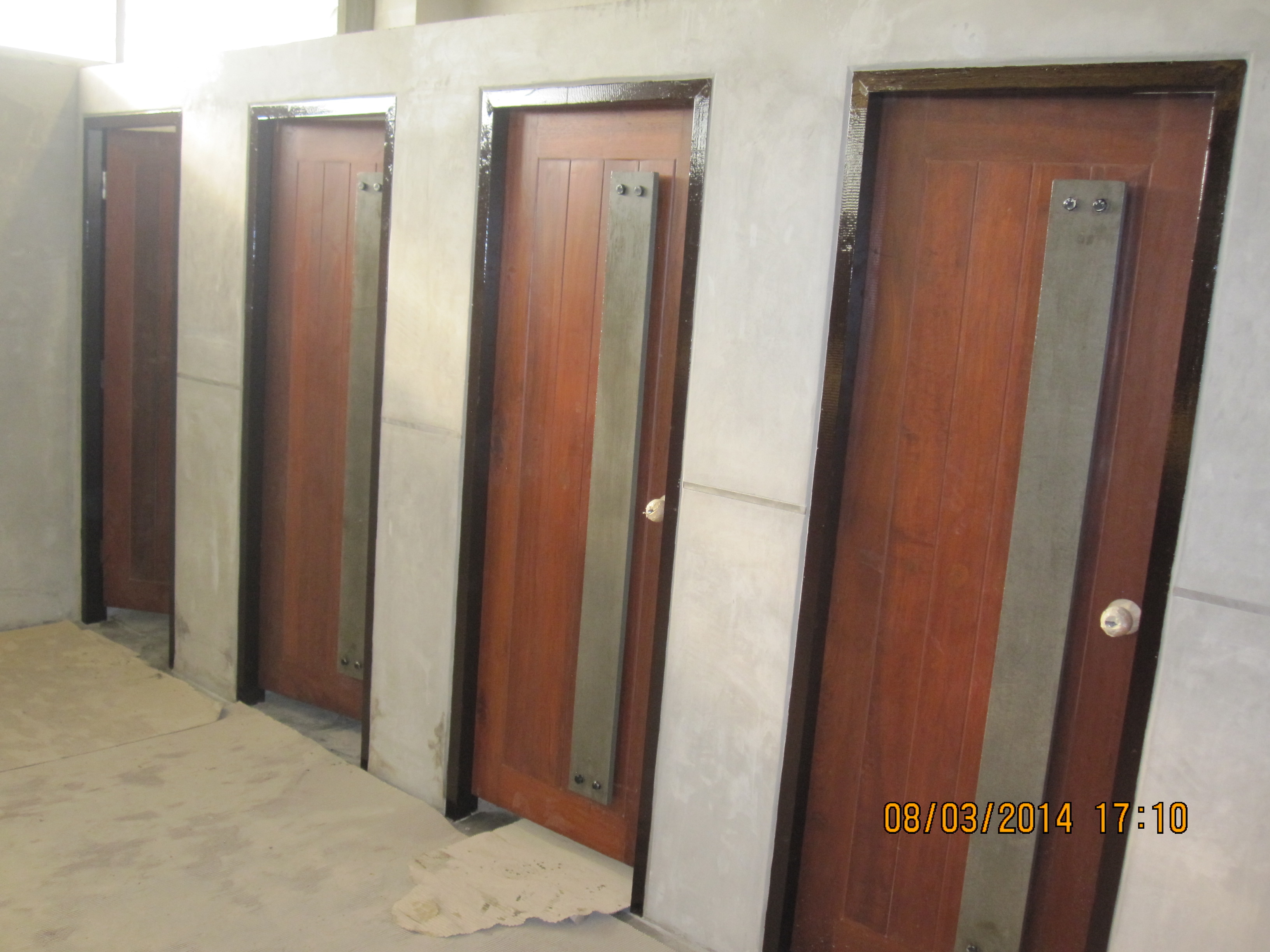 โรงเรียนสมุทรปราการ ตกแต่งหอประชุมใหม่