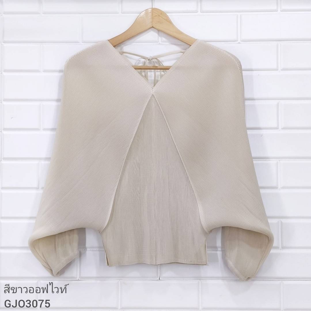 2MUAY รุ่น GJO3075 เสื้อผู้หญิง เสื้อพลีทคุณภาพ สีดำ BATSLEEVE BOW TIE PLEAT TOP FREE SIZE