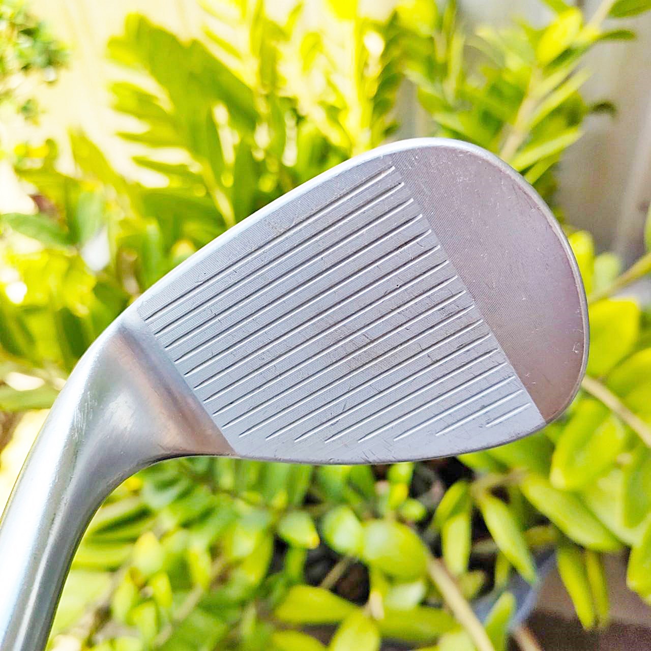 WEDGE SM8 องศา 56 BOUNCE 10 ก้าน SM8 WEDGE FLEX สภาพสวย หน้าใบสวยๆ SPIN MILLED ลึกหนา และยังมีเลเซฮร์ MILLED ระหว่างร่อง ร่องคมกริ๊ป สปินจัด วัสดุพรีเมี่ยม ไม้กอล์ฟมือสอง ของแท้ BY NakaraLuxurious